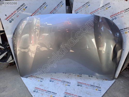 Peugeot 208 motor kaputu (yeni kasa) hasarlı ürün