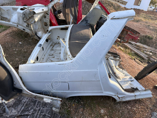 RENAULT 9 SAĞ ARKA ÇAMURLUK , RENAULT 9 SOL ARKA ÇAMURLUK RNİ 