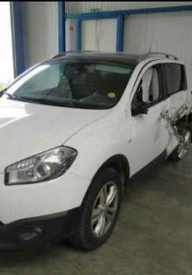 Nissan Qashqai J10 Dodik ve Diğer Oto Parçaları - Mil Oto