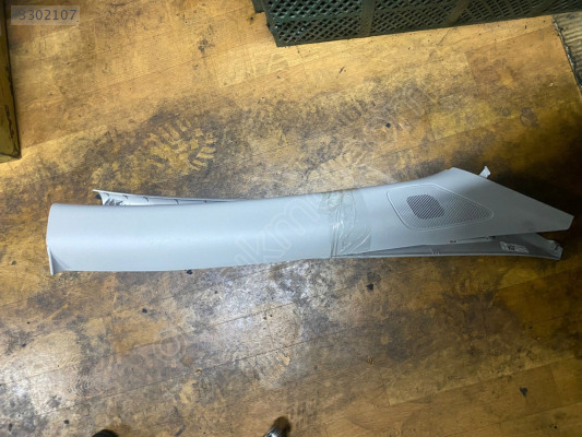 Renault Clio 5 sıfır orjinal ön direk plastikleri