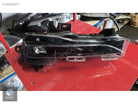 TESLA MODEL Y SAĞ SİS FARI