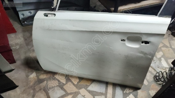 Opel Corsa E Orjinal Çıkma Sol Ön Kapılar