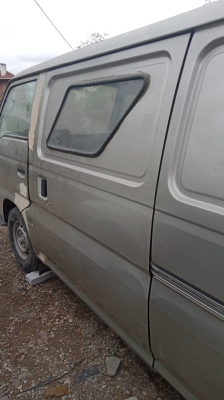 Nissan urvan sol sürgü kapi yedek parça