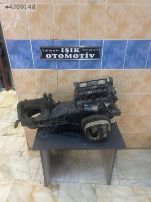 volkswagen caddy 2.0 klima kalorifer kazanı kutusu 2004-2008