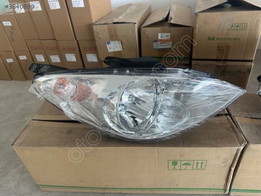 HYUNDAİ İ20 SAĞ FAR