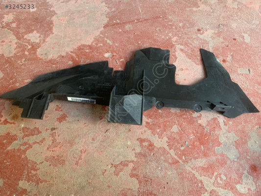 AUDI Q7 RADYATÖR SOL HAVA KILAVUZU 4L0121283A