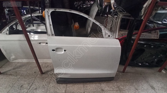 2015 AUDİ Q3 SAĞ ÖN KAPI