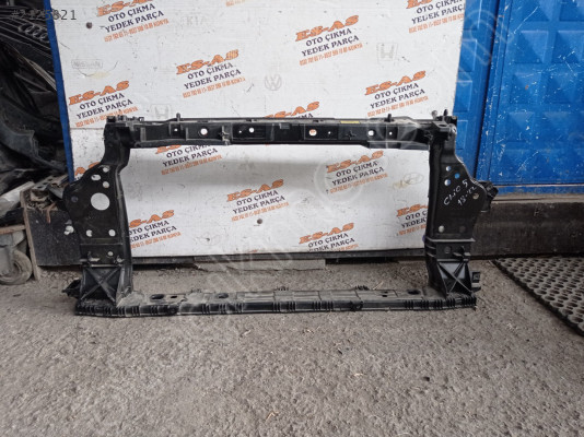 Renault Clio 5 Çıkma Ön Panel 2018-2022