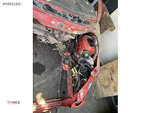 PEUGEOT 206 SOL ŞASE PODYA KESME