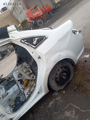 Fiat Linea sol arka çamurluk