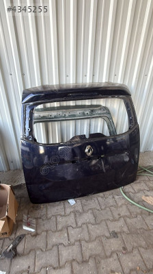 2024 25 Renault kangoo bagaj kapağı