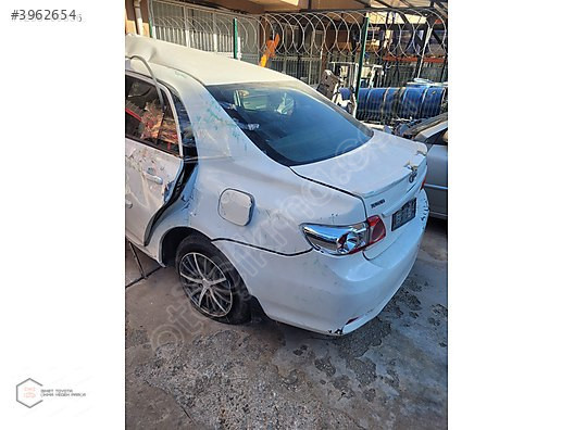2008-2011 TOYOTA COROLLA ÇAMURLUKLARI MEVCUTTUR