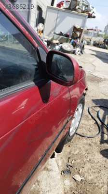 Toyota Corolla efsane kasa 1993 ön sağ dikiz aynası
