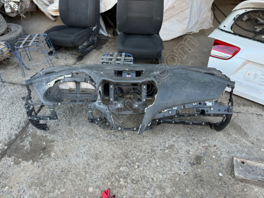 Hyundai santa fe ön göğüsü