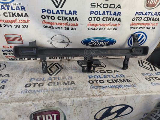 Hyundai i20 arka tampon demiri