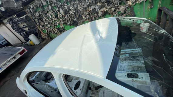 SKODA OCTAVİA TAVAN ARKA ÇEVİK OTO ÇIKMA