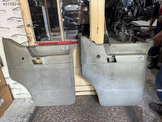 VOLKSWAGEN TRANSPORTER T4 SAĞ ÖN KAPI DÖŞEMESİ 97-01 MODEL