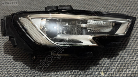 8V0941006E Audi A3 Xenon Sağ Ön Far