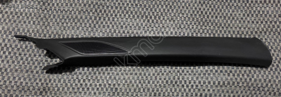 5H0867234K Golf 8 sol ön direk kaplaması siyah hoparlörlü