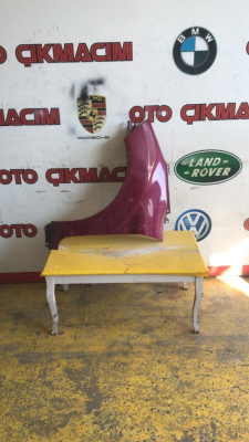 Ford Fiesta sol ön çamurluk