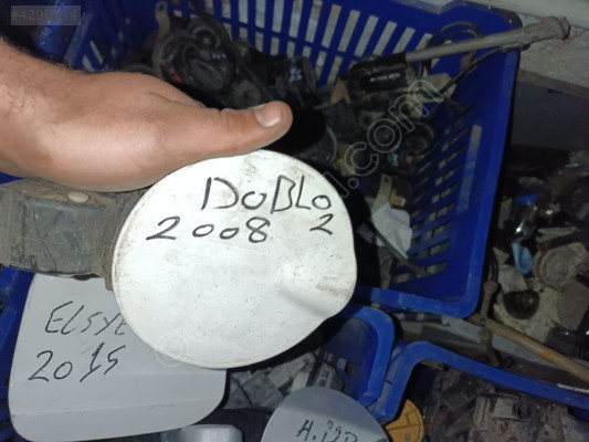 FİAT  DOBLO 2 DEPO KAPAĞI