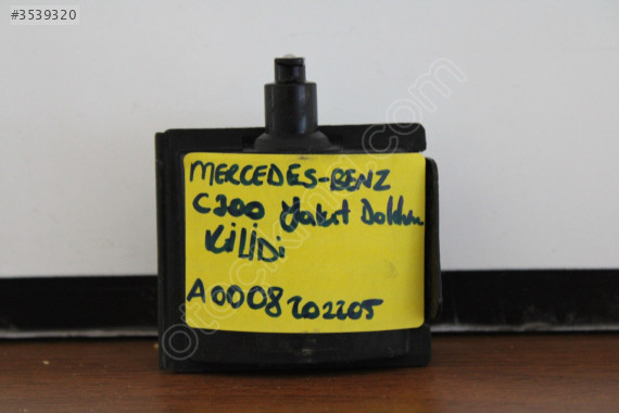 MERCEDES C SERİ C300 YAKIT DOLDURMA KİLİDİ A000820205