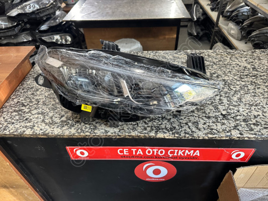 2021-24 FİAT EGEA SAĞ ÖN FAR FULL LED ÇIKMA ORJİNAL TEMİZ