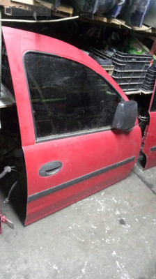 Opel combo c,Opel Corsa c sağ ön kapı yedek parça