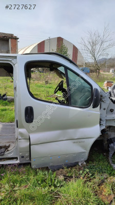 Tarfic sağ ön kapı