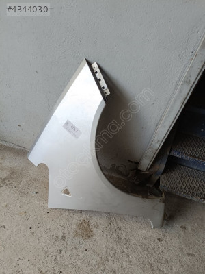 mitsubishi colt sağ ön çamurluk orjinal hatasız. son fiyat