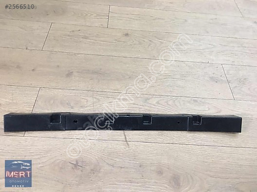 FORD FOCUS SEDAN ARKA TAMPON TUTUCU IZGARA 1998-05 ORJİNAL