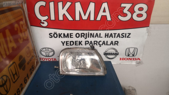 Mitsubishi L200 Sağ Ön Far Orjinal Çıkma 1998-2005