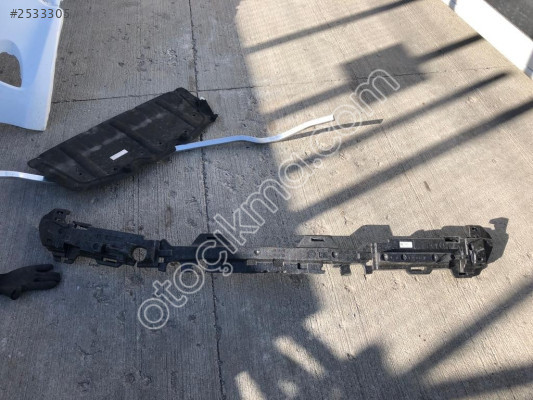 BMW 4 SERİ G26 ÖN TAMPON KÖPÜĞÜ N3PG163C0