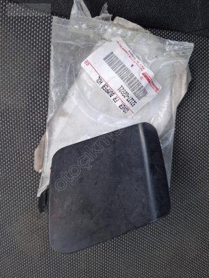 Toyota corolla ön tampon çeki demir kapak 5212702921