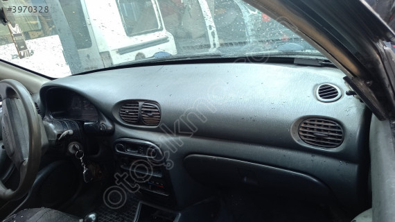 hyundai accent göğüslük