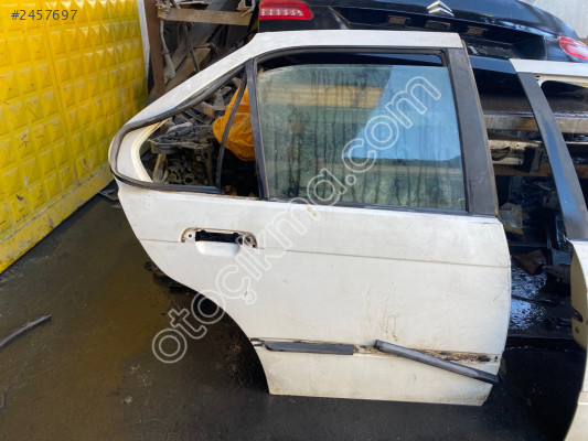 Bmw e36 Orjinal çıkma sağ arka kapı