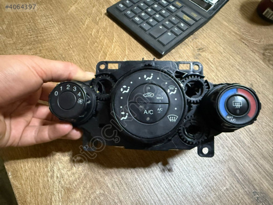 2010 FORD FİESTA KLİMA KONROL PANELİ ORJ ÇIKMA
