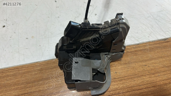 2010-2016 HYUNDAİ İ20 SOL ARKA KAPI KİLİDİ ORJ ÇIKMA