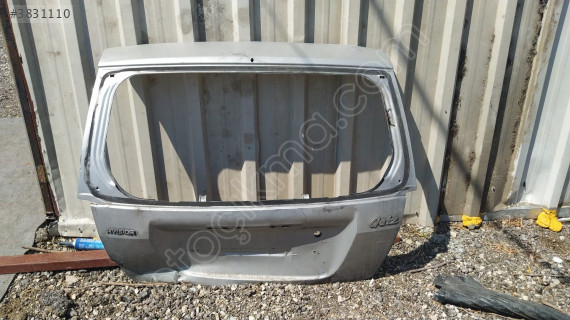 Hyundai getz arka bagaj kapagı