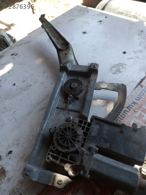 Opel Vectra b kasa sağ ön cam krikosu