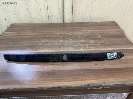 98-01 Toyota Corolla Bagaj Çıtası ve Plakalığı