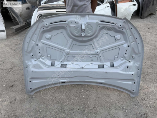 Peugeot 2008 ön kaput