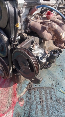 Mazda 323 direksiyon pompasi