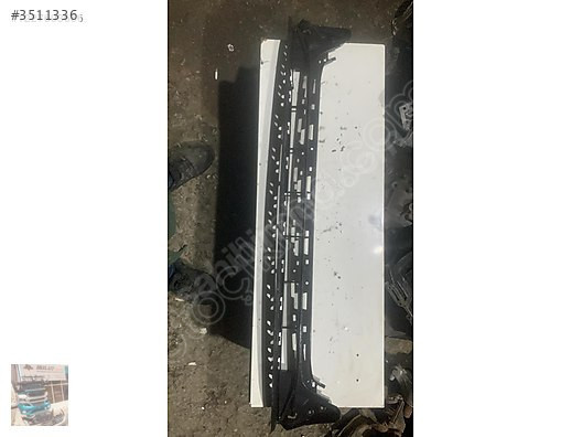 4K0807683 audi a6 ön tampon arka ızgara