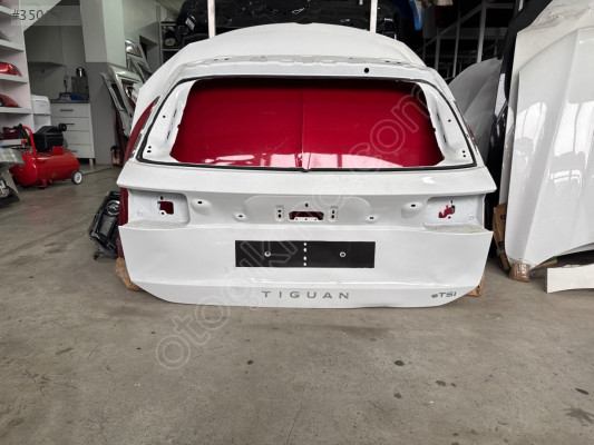 2024 Tiguan bagaj kapağı beyaz Orjinal