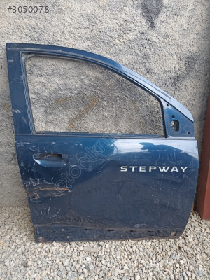Dacia Sandero Stepway sağ ön kapı