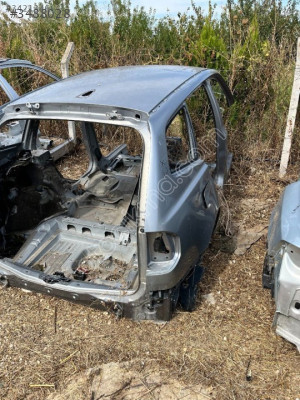 BMW X3 SAĞ ARKA ÇAMURLUK GÜÇMANLAR OTO