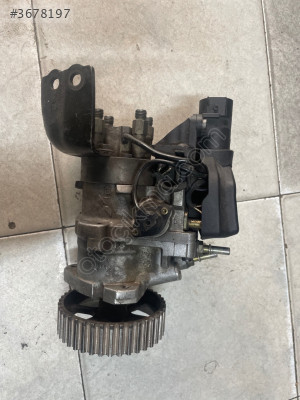 Renault kango 1.9D mazot pompası