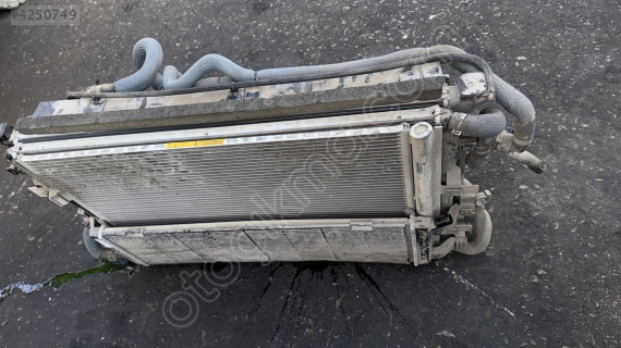 RENAULT AUSTURAL 1.2 E-TECH ÇIKMA ORJİNAL RADYATÖR SETİ