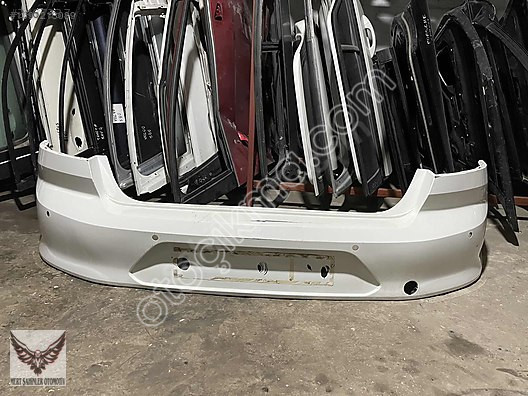 VW Passat B8 Arka Tampon